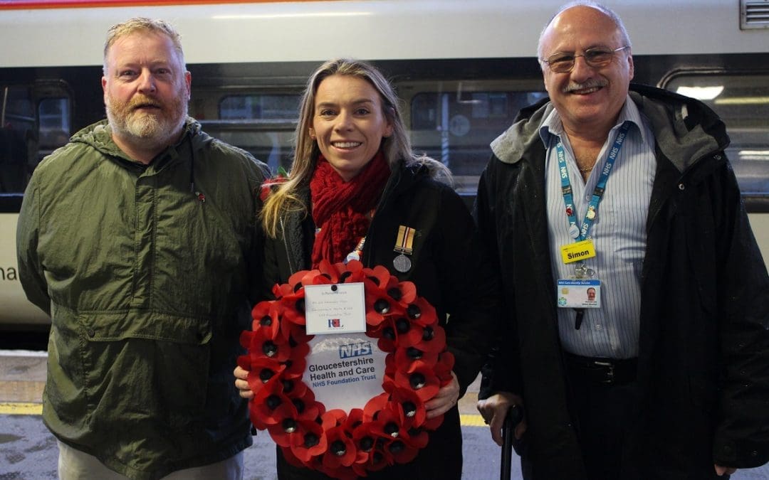 Colleagues lay wreath as part of Poppies to Paddington initiative